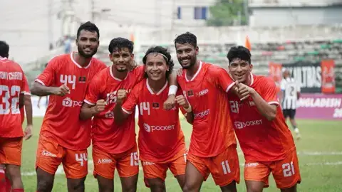শেষ মিনিটের গোলে জয় হাতছাড়া বসুন্ধরা কিংসের