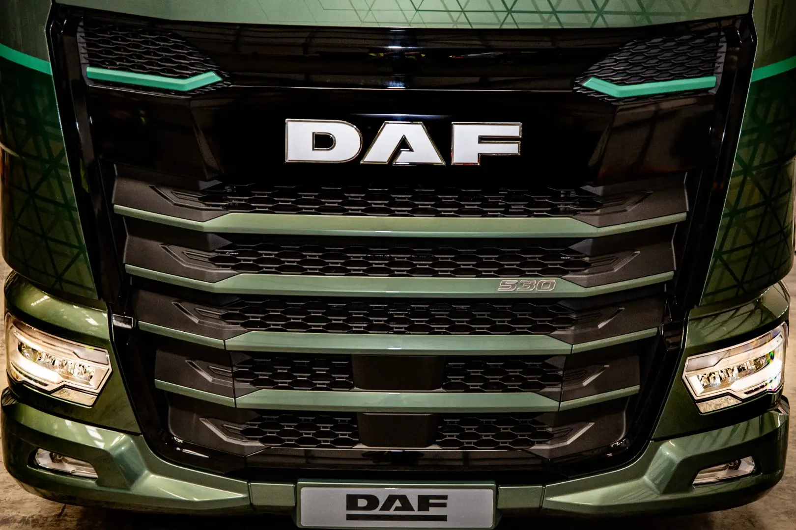 DAF XG+ Emerald Edition Unveiled at RTX 2026, Showcasing Luxury and Advanced Technology