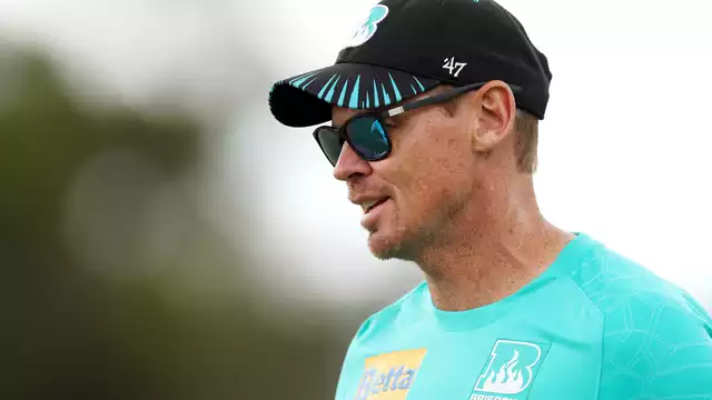 নেদারল্যান্ডসের নতুন কোচ অ্যাশলি নফকে