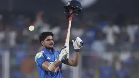 গিলের দ্রুততম ডাবল সেঞ্চুরিতে ভারতের বিশাল জয়