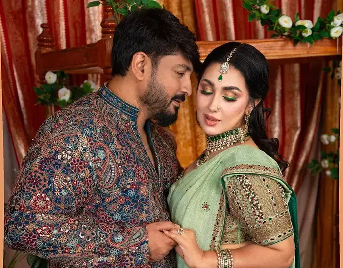 ১৮ বছর পর ফের একসঙ্গে অপু ও আদনান
