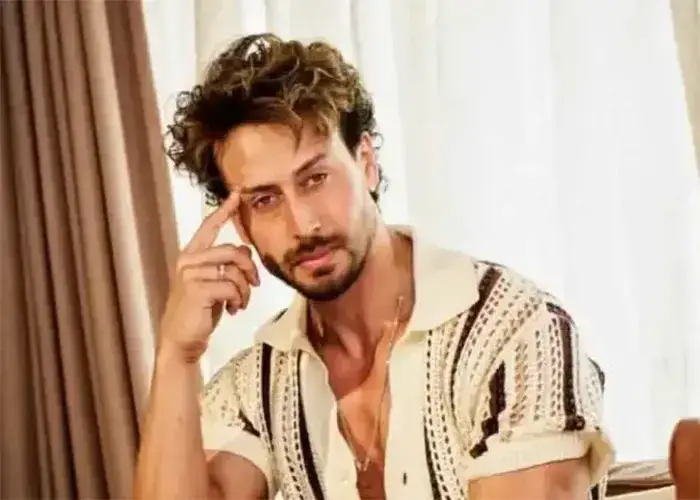 টাইগার শ্রফের ওপর হামলা: আসল লক্ষ্য ছিল অন্য তারকা?