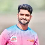অবৈধ বোলিং অ্যাকশনের দায়ে অভিযোগে জড়িত ব্যক্তি বোলার আলিস