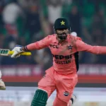 রেকর্ড জুটিতে ইতিহাস গড়ে দলকে জেতালেন শাদাব খান