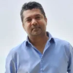 তায়েব সপ্তাহে ৪০টি প্রস্তাব পান