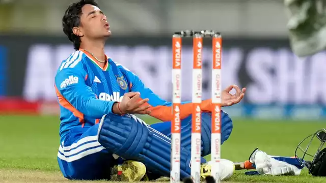 অভিষেকের তাণ্ডবে নিউজিল্যান্ডকে উড়িয়ে সিরিজ জয় ভারতের