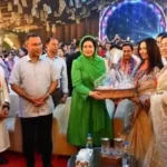 দুর্গাপূজার মণ্ডপ পরিদর্শন করলেন তারেক রহমান