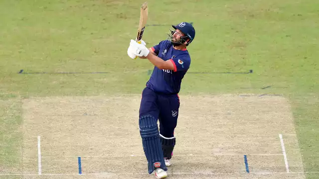 নামিবিয়ার জয়: ফ্রাইলিংকের সেঞ্চুরিতে আয়ারল্যান্ডের বিপক্ষে সিরিজে এগিয়ে স্বাগতিকরা