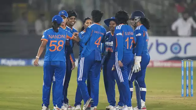 দ্বিতীয় টি-টোয়েন্টিতে জিম্বাবুয়েকে উড়িয়ে সিরিজ জয় ভারতের