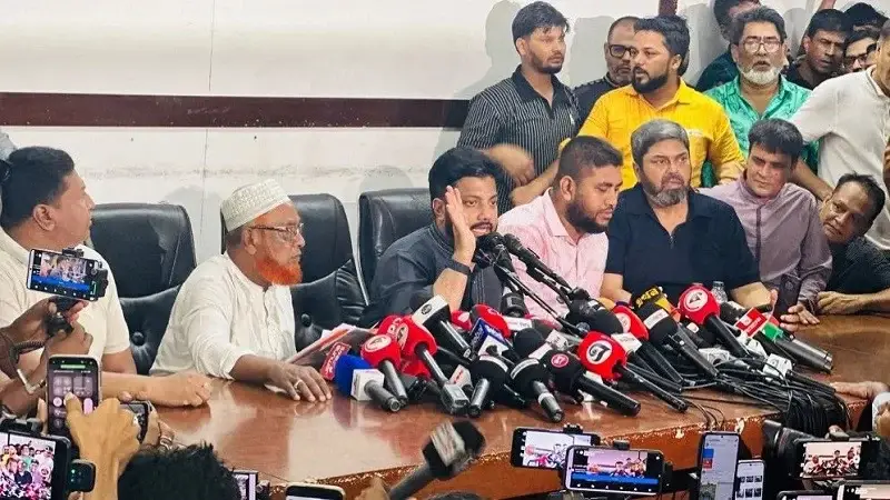 মাদকের বিরুদ্ধে কঠোর অবস্থানের জেরে পদ ছাড়লেন প্রতিমন্ত্রী ইশরাক