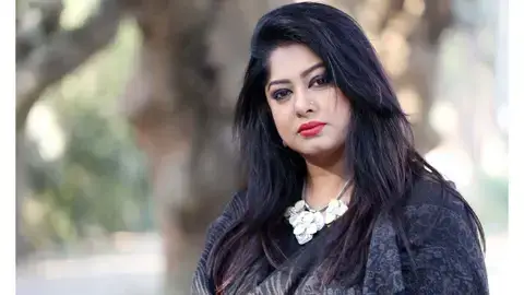 যুক্তরাষ্ট্রের গ্রিন কার্ড পেলেন চিত্রনায়িকা মৌসুমী